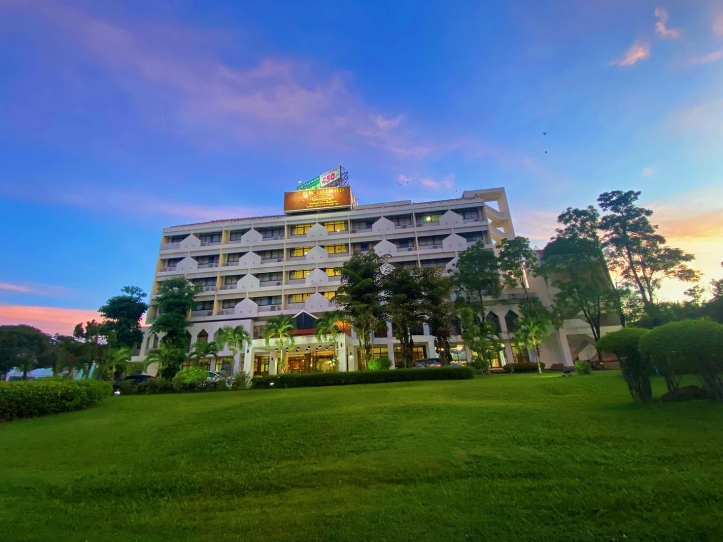 Phuphanplace Hotel Ban Phang Khwang Tai Buitenkant foto