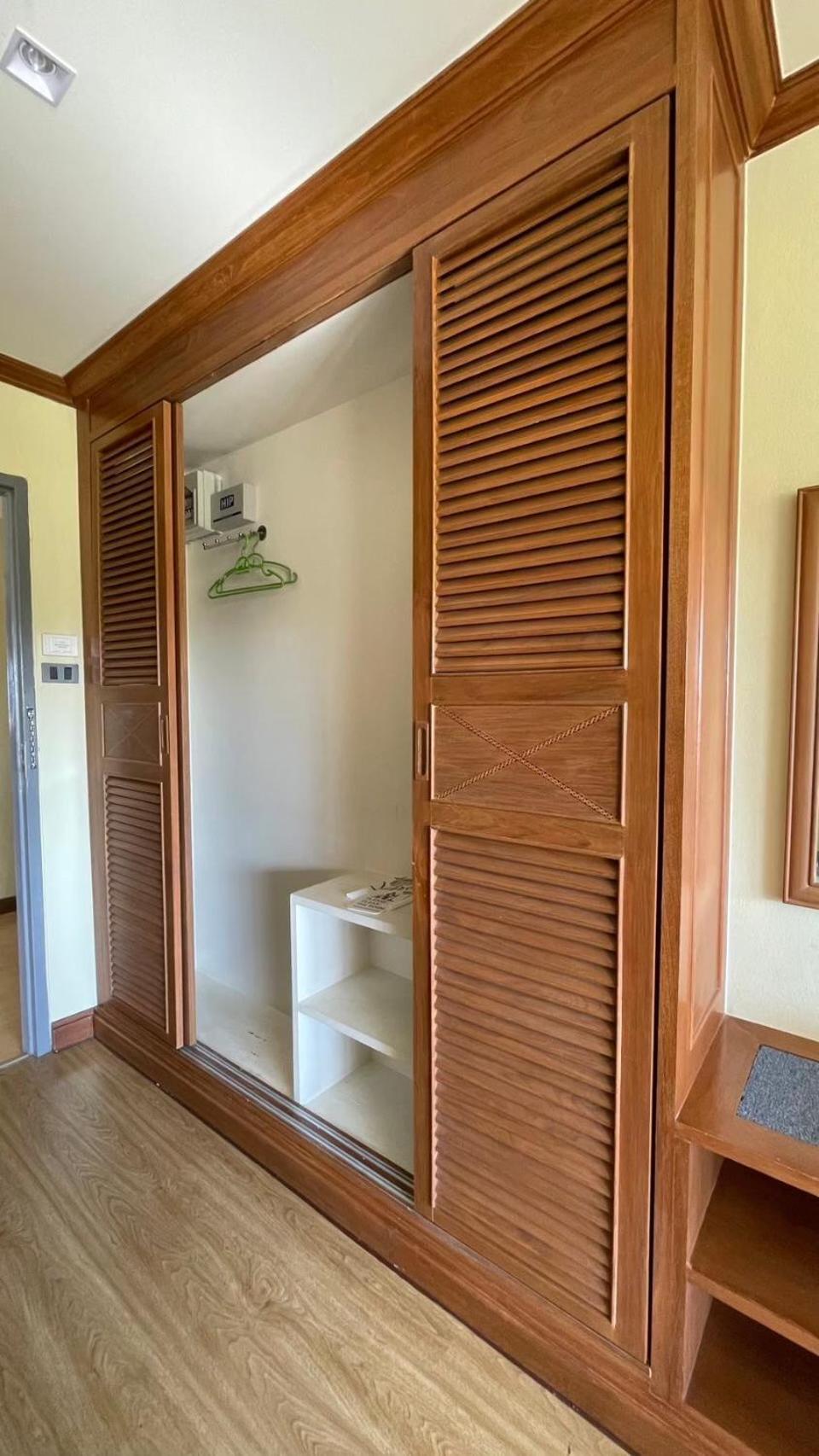 Phuphanplace Hotel Ban Phang Khwang Tai Buitenkant foto